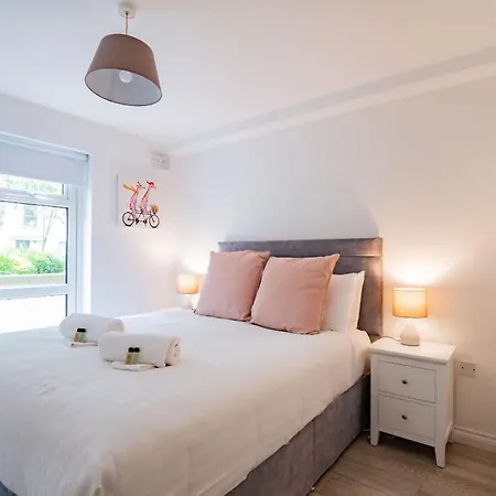 Dockside Haven - Free Parking Appartement